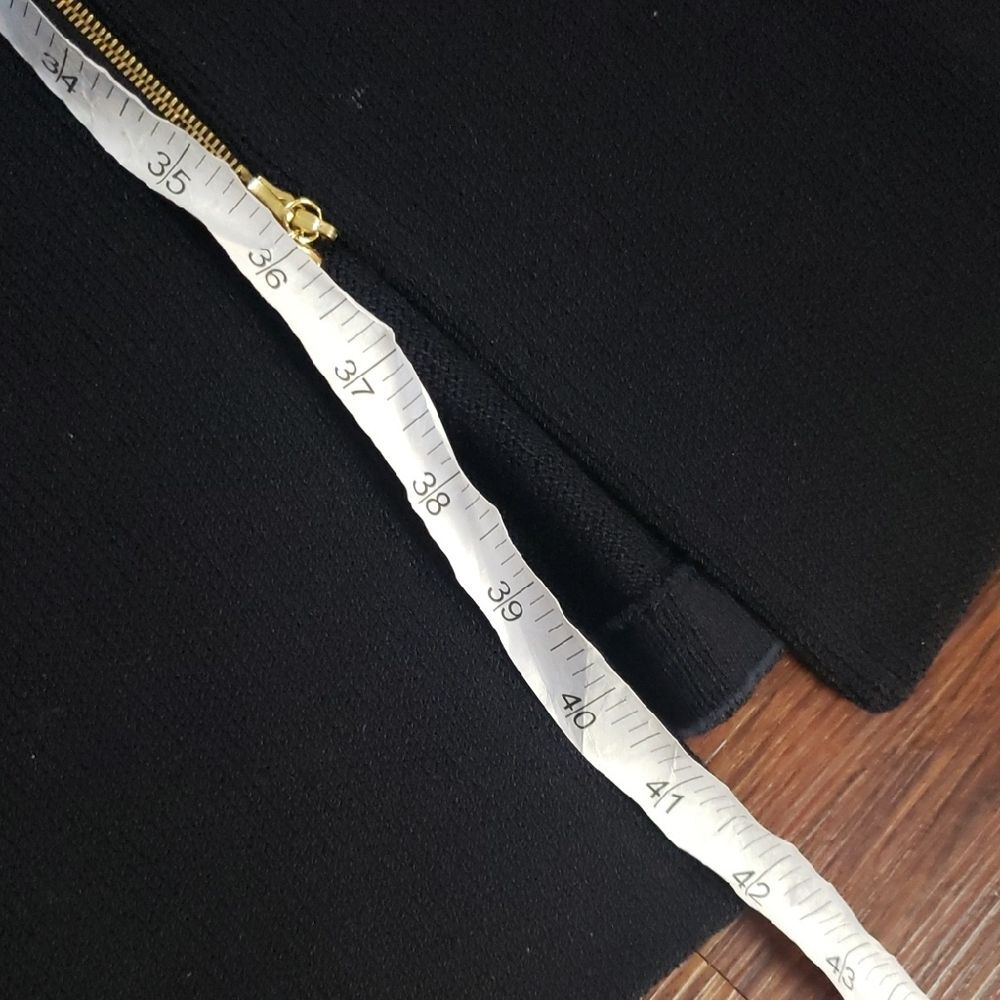 Vintage St. John Black Gold Workcore Professional Chic Feminine Trendy Size 10 - Picture 5 of 6